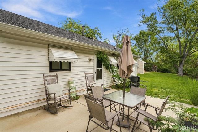 512 Eggering Drive, O'fallon, MO 63366
