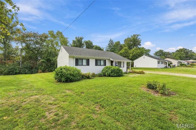 512 Eggering Drive, O'fallon, MO 63366