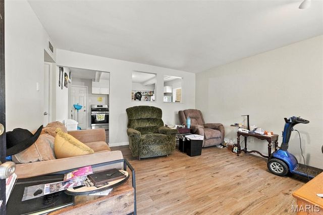 512 Eggering Drive, O'fallon, MO 63366