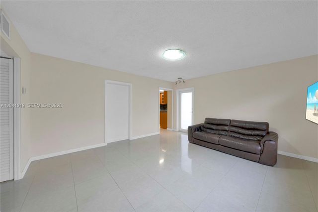 1701 NW 37th Ave B, Miami, FL 33125