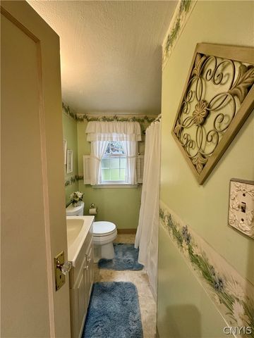 125 Crystal Drive, Clay, NY 13212