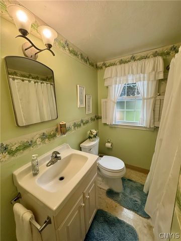 125 Crystal Drive, Clay, NY 13212