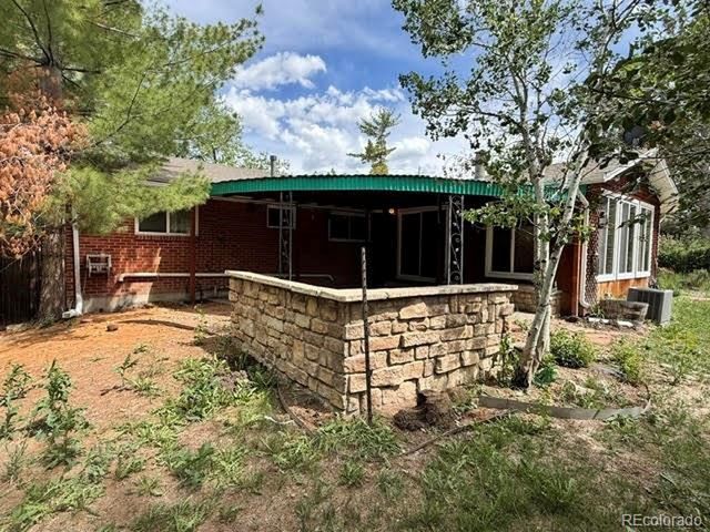 6621 S Logan St, Littleton, CO 80121