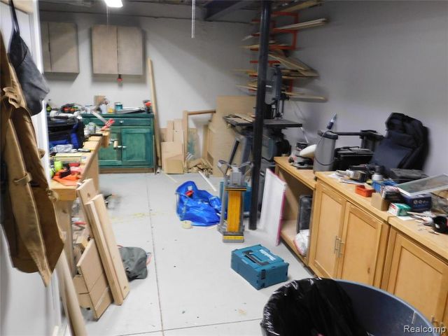 190 Mcdougal Court, Canton, MI 48188