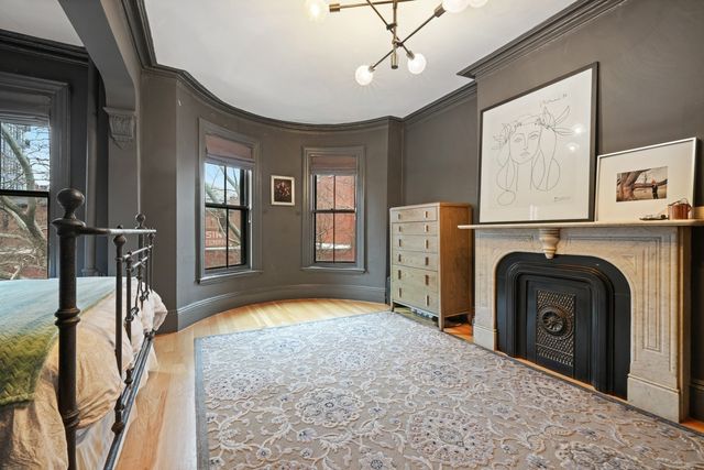 43 Warren Avenue 2, Boston, MA 02116