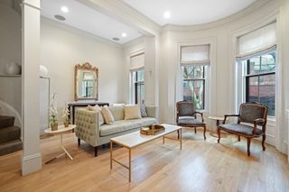 43 Warren Avenue 2, Boston, MA 02116
