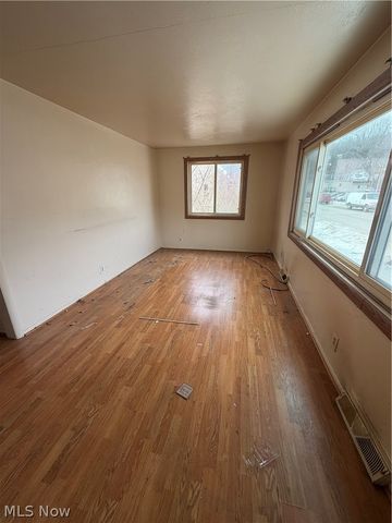 55060 national rd, Bridgeport, OH 43912