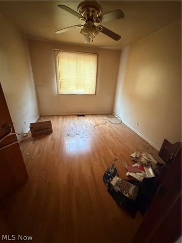 55060 national rd, Bridgeport, OH 43912