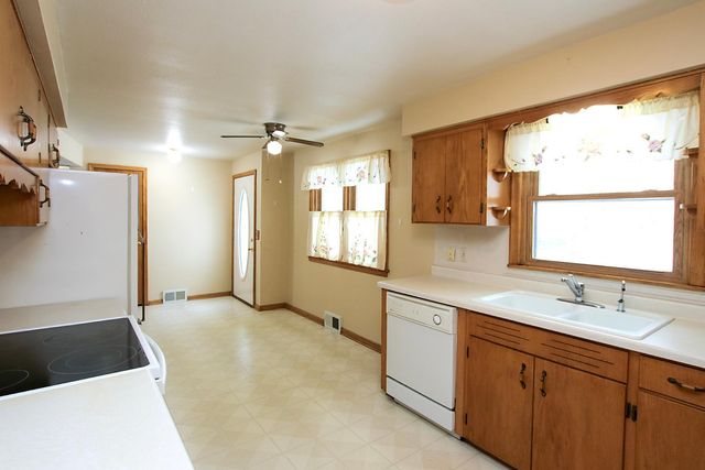 620 4th Avenue SW, Hutchinson, MN 55350