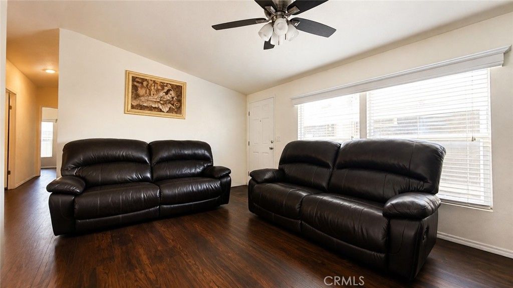 309 Putter #309, Santa Ana, CA 92703 — photo 3