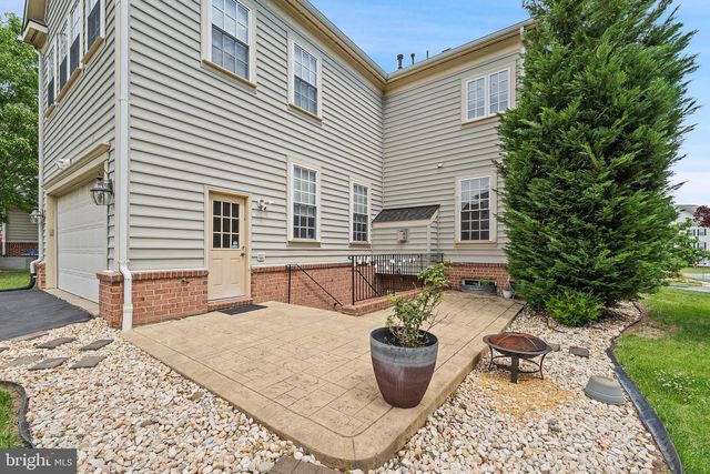 11701 TOWN GREEN RD, Bristow, VA 20136