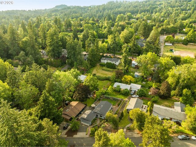 4743 Sw SEYMOUR Ct, Portland, OR 97221