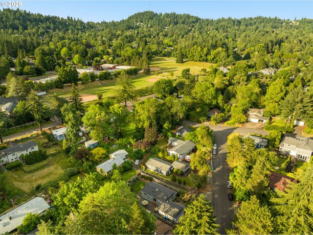 4743 Sw SEYMOUR Ct, Portland, OR 97221