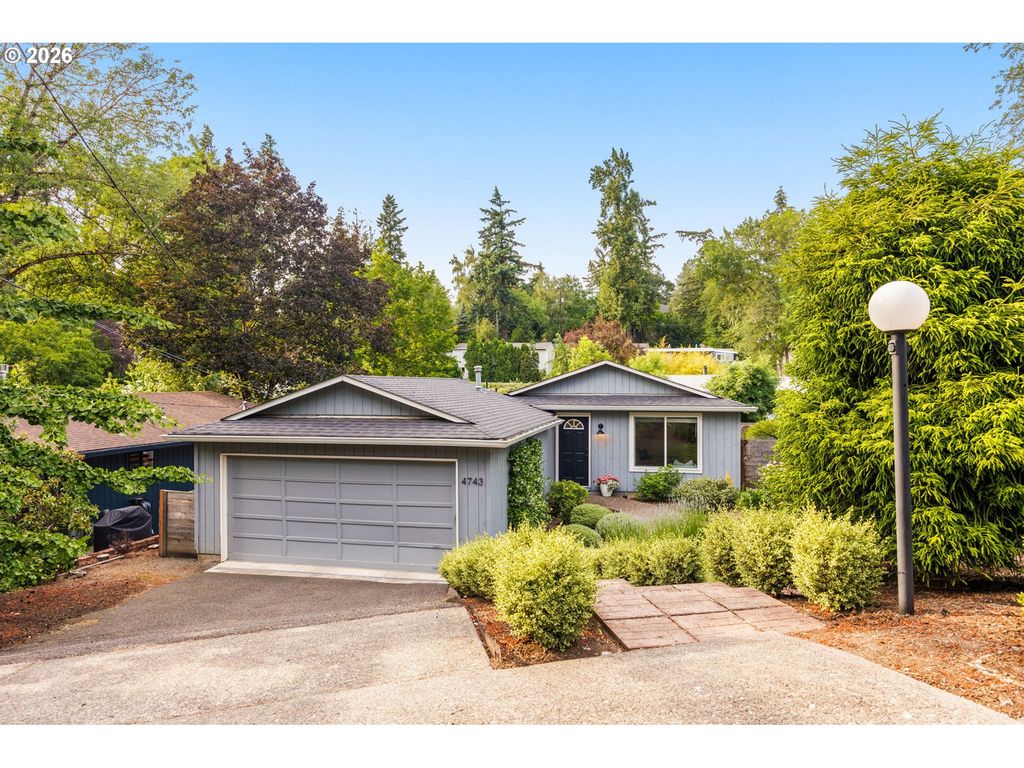 4743 Sw SEYMOUR Ct, Portland, OR 97221