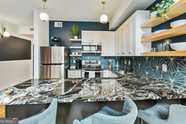 208 12th Street NE 304, Atlanta, GA 30309