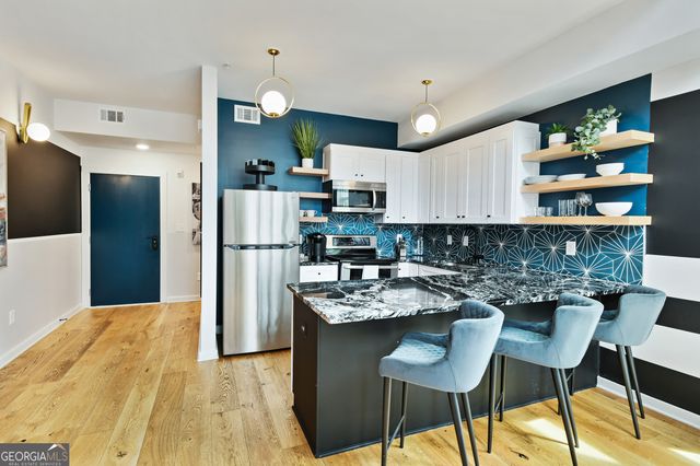 208 12th Street NE 304, Atlanta, GA 30309