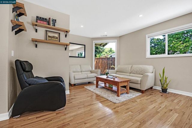 8 Bath Ct, San Ramon, CA 94583