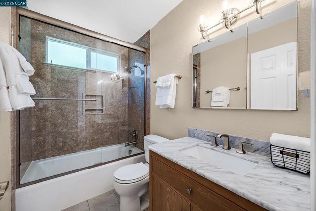 8 Bath Ct, San Ramon, CA 94583
