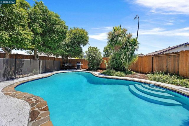 8 Bath Ct, San Ramon, CA 94583
