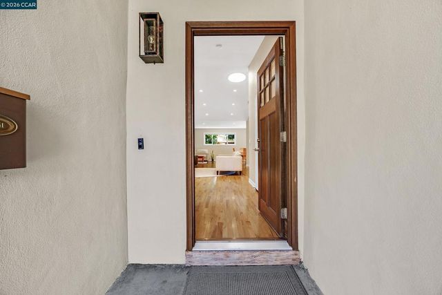 8 Bath Ct, San Ramon, CA 94583