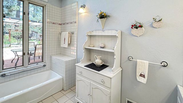 26748 Mcmahan, Idyllwild, CA 92549