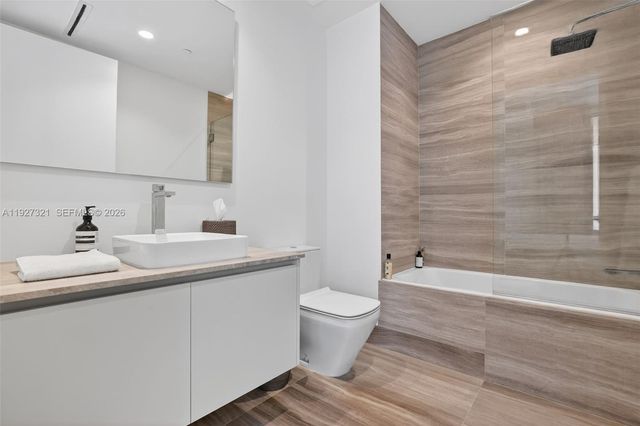 5775 Collins Ave 605, Miami Beach, FL 33140