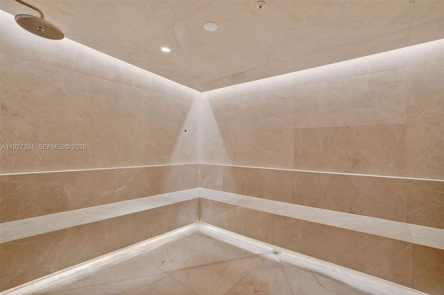 5775 Collins Ave 605, Miami Beach, FL 33140