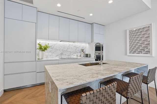 5775 Collins Ave 605, Miami Beach, FL 33140