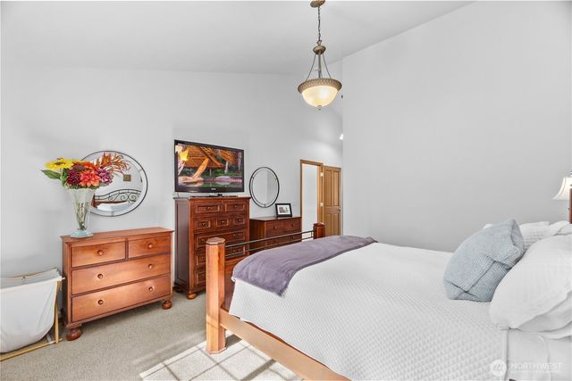 2537 Kempton Street SE, Olympia, WA 98501