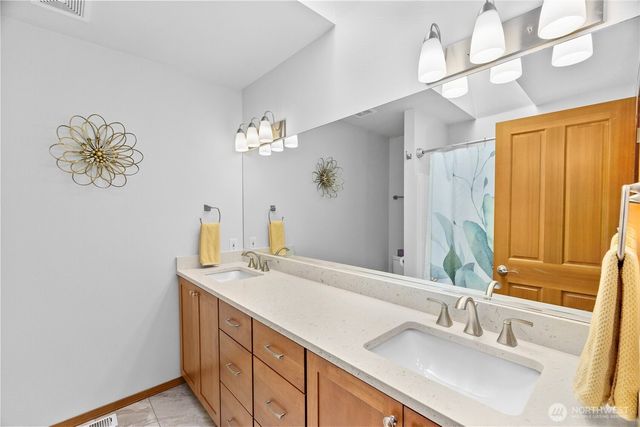 2537 Kempton Street SE, Olympia, WA 98501