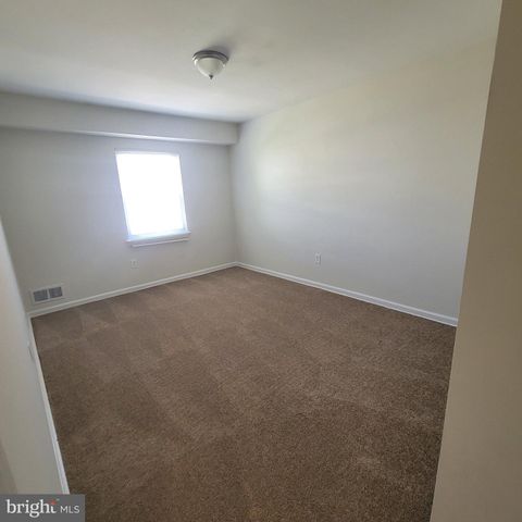 1833 ADDISON RD S, District Heights, MD 20747