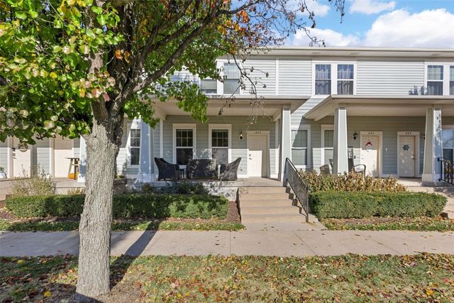 877 Walker Circle, Iowa City, IA 52245