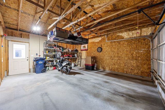 877 Walker Circle, Iowa City, IA 52245