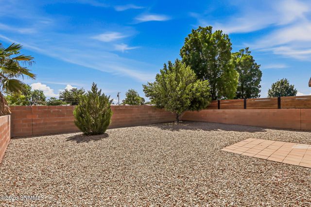 2150 Tor Lane, Las Cruces, NM 88005