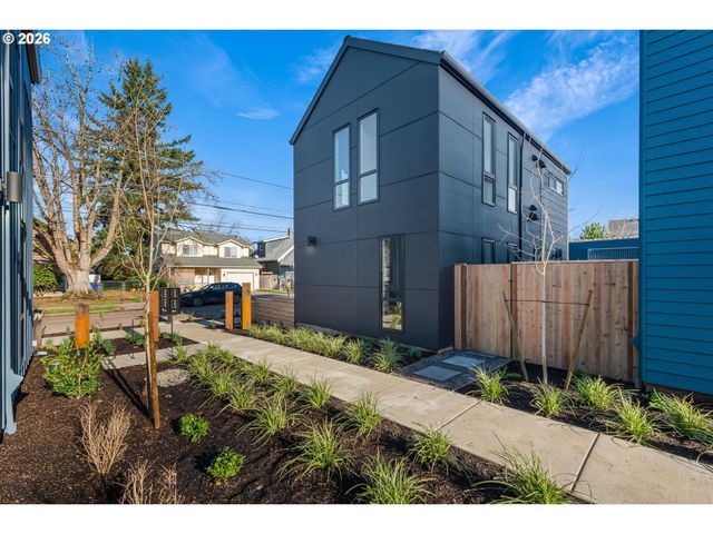 5498 Se Boise St, Portland, OR 97206
