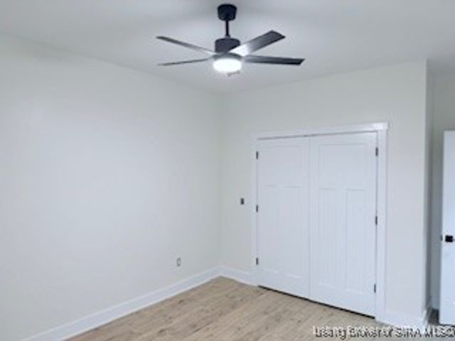 1405 Mount Zion Rd, Henryville, IN 47126