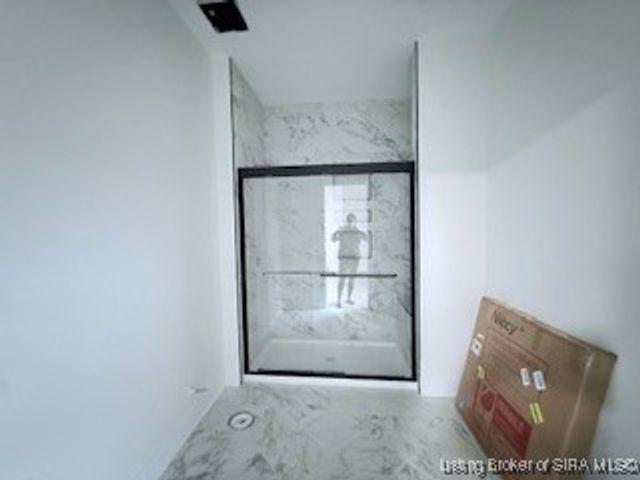 1405 Mount Zion Rd, Henryville, IN 47126