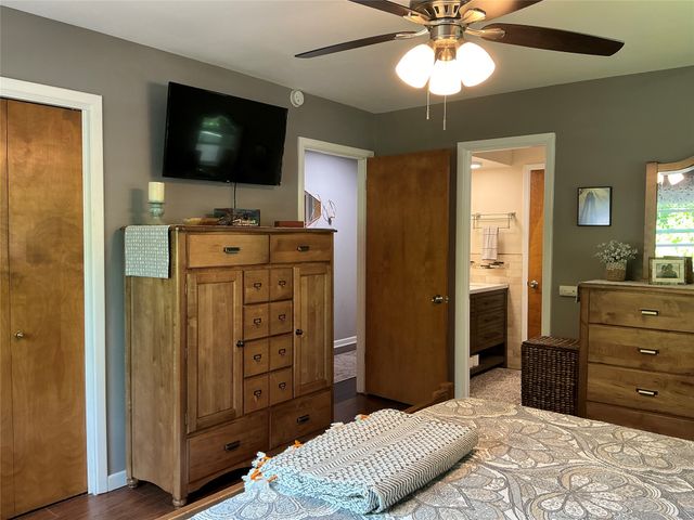 900 N Elm Street, Comanche, TX 76442