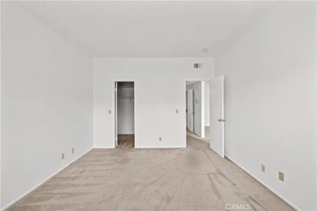 27645 Susan Beth A, Saugus, CA 91350