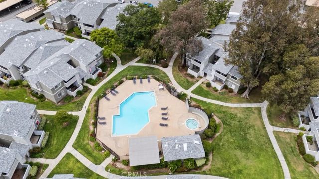 27645 Susan Beth A, Saugus, CA 91350