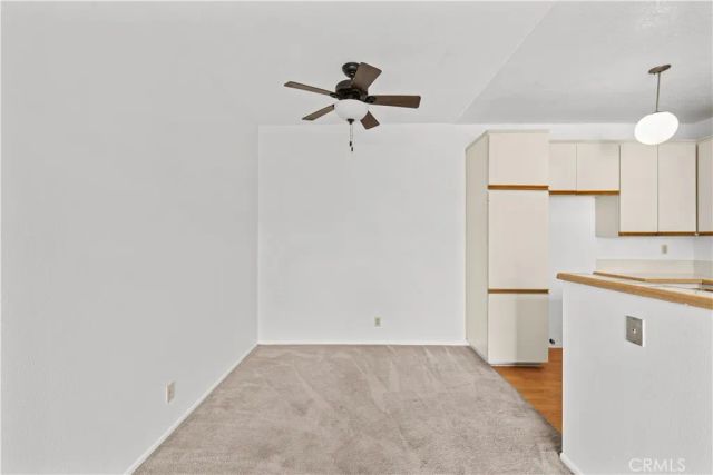 27645 Susan Beth A, Saugus, CA 91350