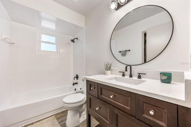 100 SEAHORSE CIRCLE SE, Palm Bay, FL 32909