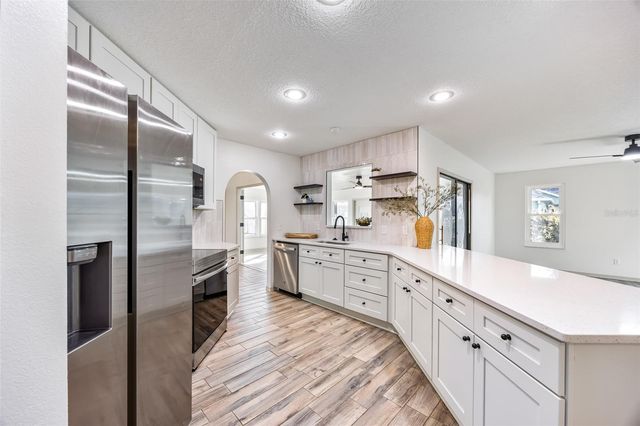 100 SEAHORSE CIRCLE SE, Palm Bay, FL 32909