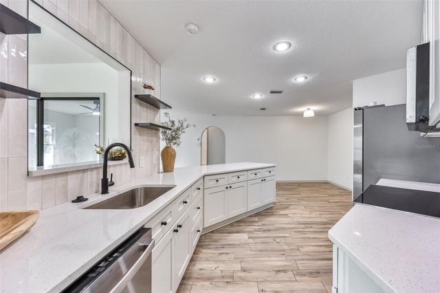 100 SEAHORSE CIRCLE SE, Palm Bay, FL 32909