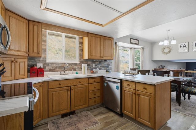 1896 N 350 E, Centerville, UT 84014
