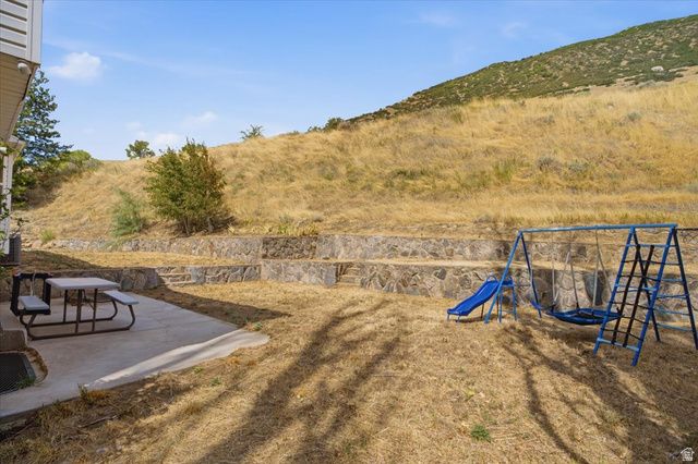 1896 N 350 E, Centerville, UT 84014