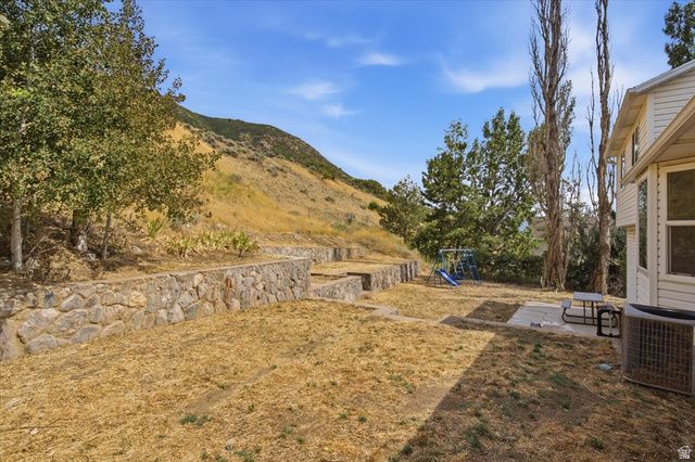 1896 N 350 E, Centerville, UT 84014