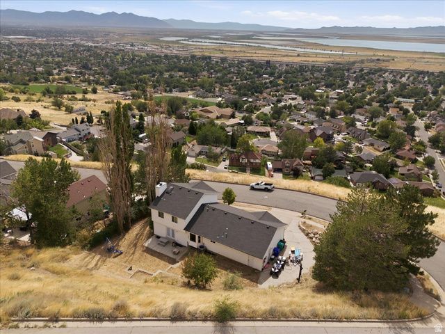 1896 N 350 E, Centerville, UT 84014