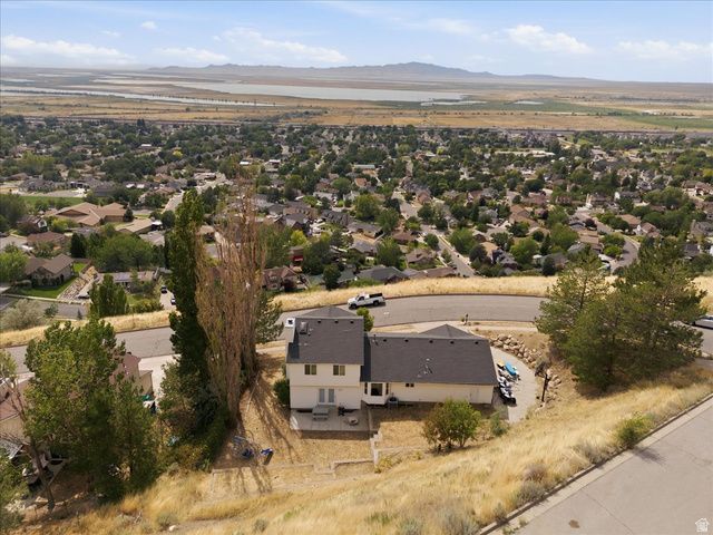 1896 N 350 E, Centerville, UT 84014