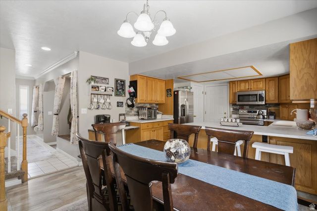 1896 N 350 E, Centerville, UT 84014